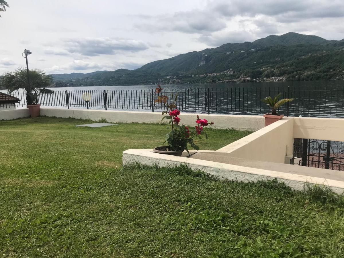La Playa Cottage Con Spiaggia Privata Pettenasco Ngoại thất bức ảnh