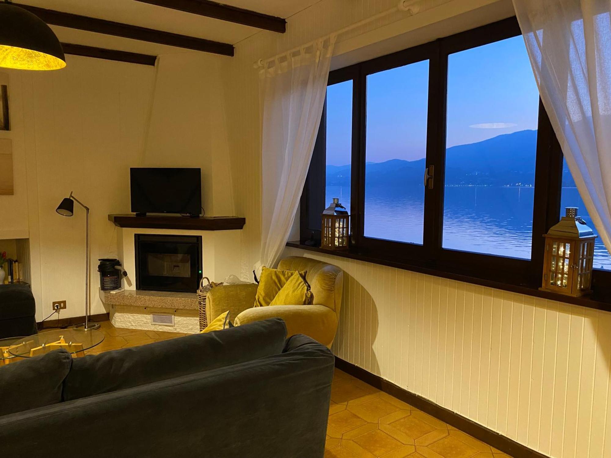 La Playa Cottage Con Spiaggia Privata Pettenasco Ngoại thất bức ảnh