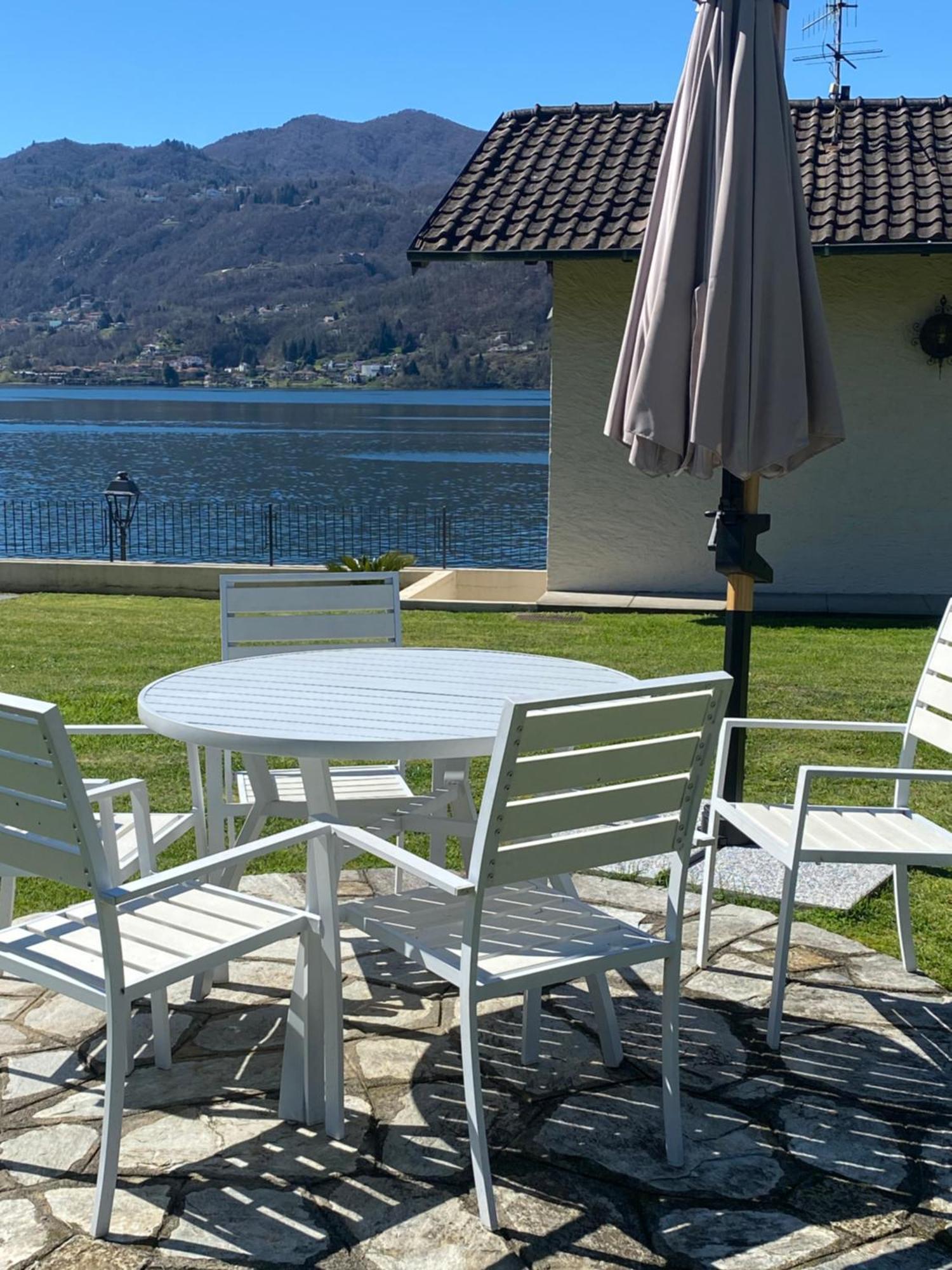 La Playa Cottage Con Spiaggia Privata Pettenasco Ngoại thất bức ảnh